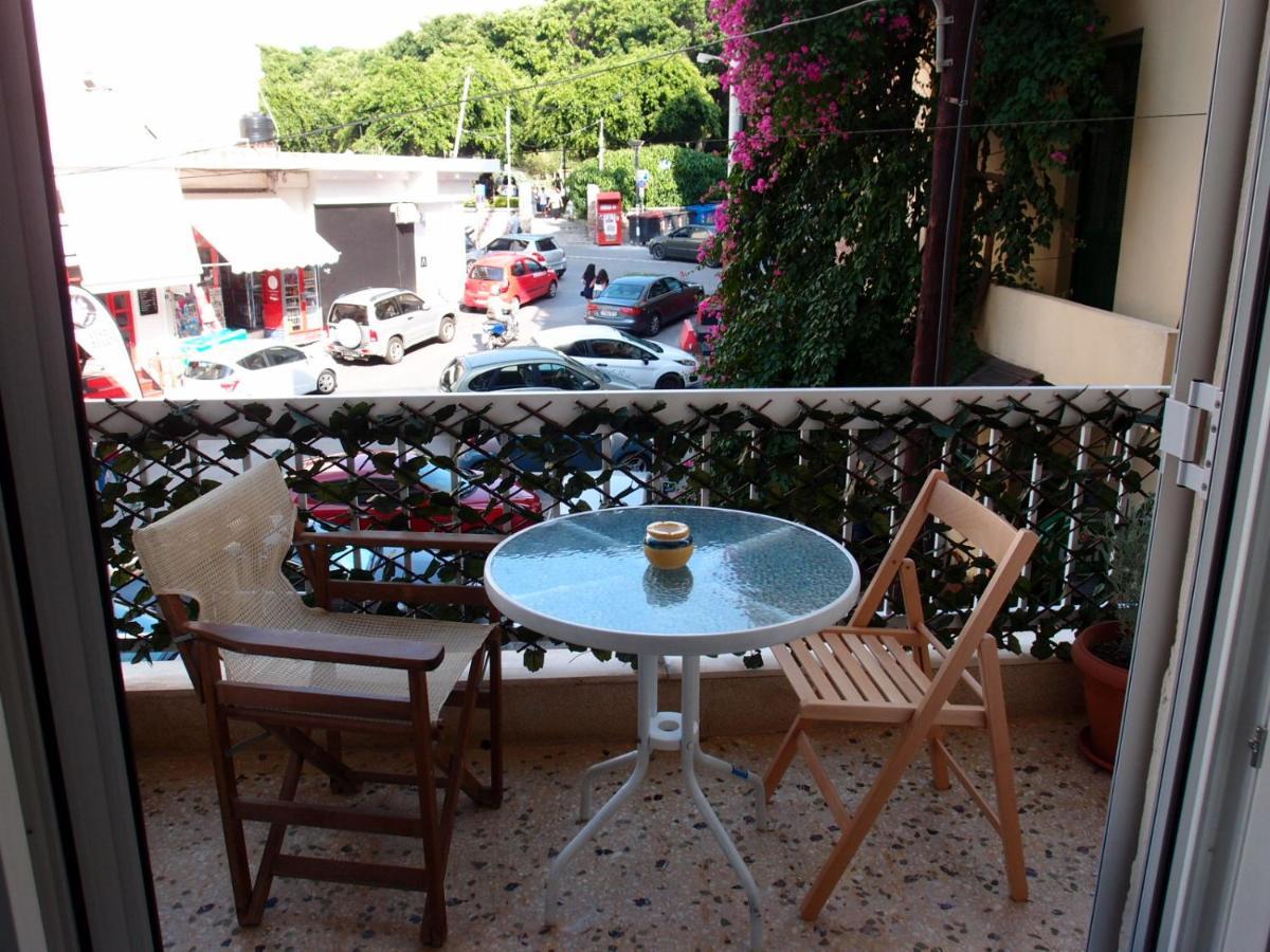 Apartment In The Heart Of Heraklion Exterior photo
